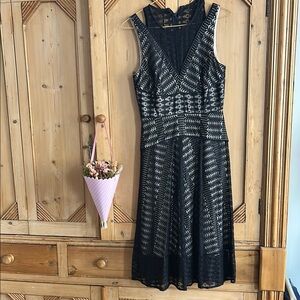 Tahari ASL Black and White Geometric Midi Dress